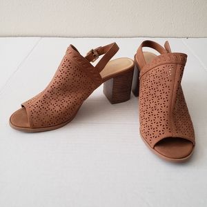 CL by Laundry Jeweled Heeled Leather Mule Sandal in Cognac Nubuck Size 9M